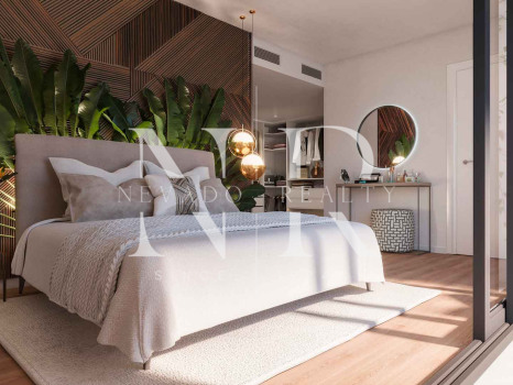 Développement de maisons de ville à Mijas Costa avec vue sur la mer en première ligne de golf en cours de construction