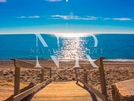 Sirocco, Villas under construction in Marbella East next to the beach for sale