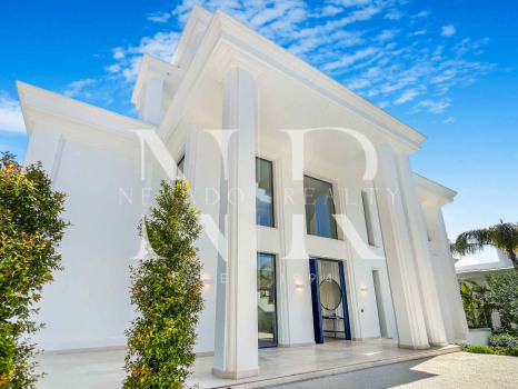 New development of villas in Lomas del Marbella Club for sale