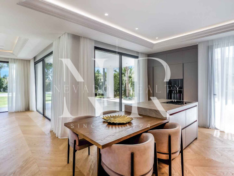 New development of villas in Lomas del Marbella Club for sale