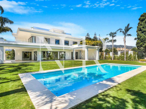 New development of villas in Lomas del Marbella Club for sale