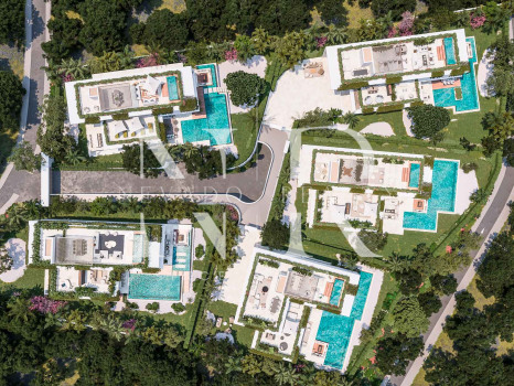 Promoción de villas en Urbanización Cascada de Camoján con vistas panorámicas al mar en venta