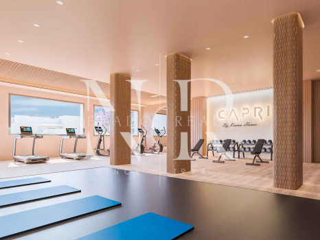 Capri, Apartamentos y áticos en Estepona Este con vistas al mar en venta