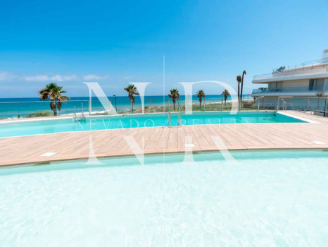 Beachfront apartments in Estepona