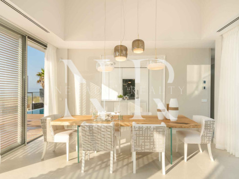 Beachfront apartments in Estepona