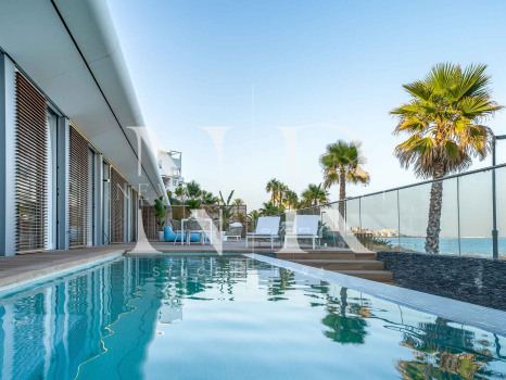 Beachfront apartments in Estepona