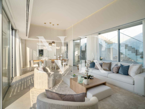 Beachfront apartments in Estepona