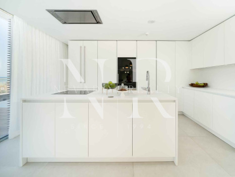 Beachfront apartments in Estepona