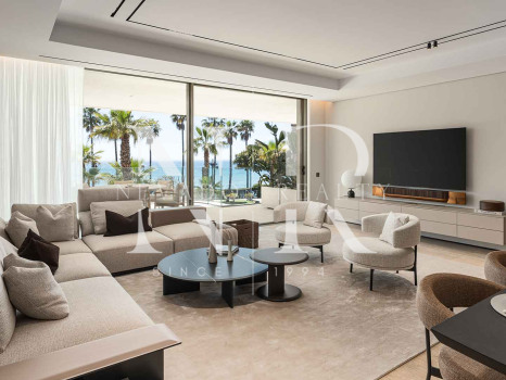 Beachfront Penthouses & Apartments for Sale in Estepona