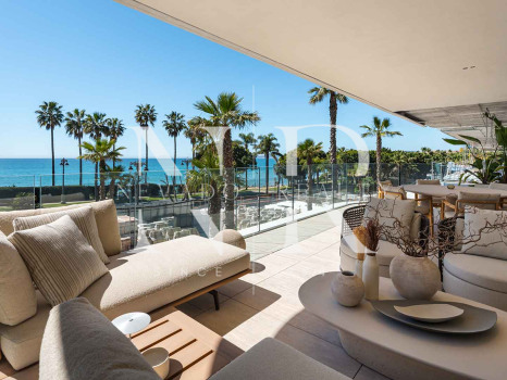Beachfront Penthouses & Apartments for Sale in Estepona