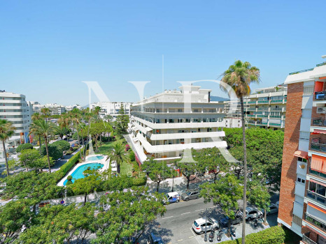 Apartamento en Marbella centro en segunda linea de playa en venta