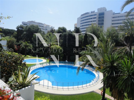 Bonito apartamento situado en un complejo de segunda linea de playa
