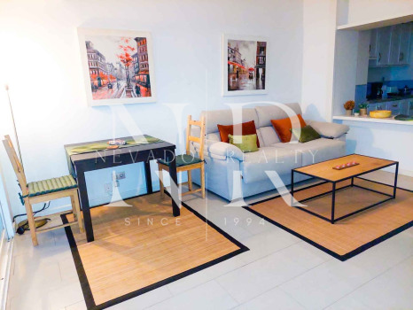 Bonito apartamento situado en un complejo de segunda linea de playa