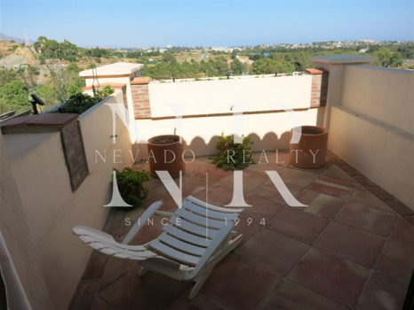 Penthouse dans l'urbanisation Capanes del Golf avec vues panoramiques à vendre
