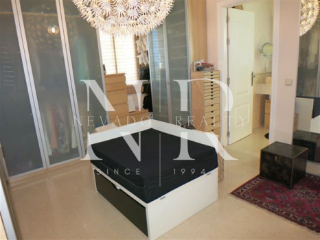 Penthouse dans l'urbanisation Capanes del Golf avec vues panoramiques à vendre
