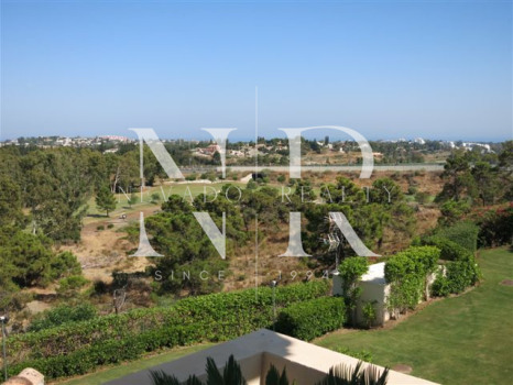 Penthouse dans l'urbanisation Capanes del Golf avec vues panoramiques à vendre