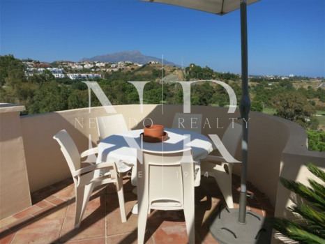 Penthouse dans l'urbanisation Capanes del Golf avec vues panoramiques à vendre