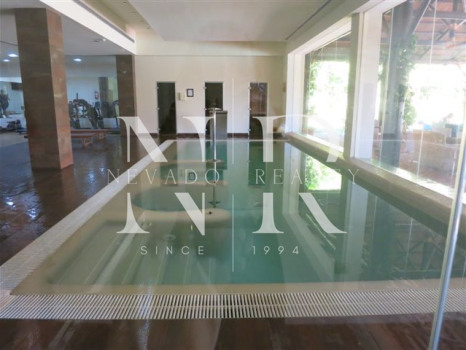 Penthouse dans l'urbanisation Capanes del Golf avec vues panoramiques à vendre