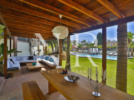 Villa en la Milla de oro en alquiler