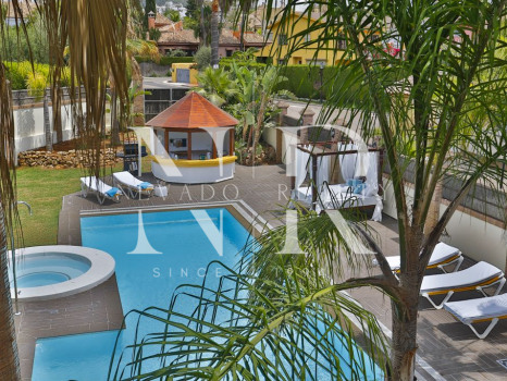 Villa en la Milla de oro en alquiler