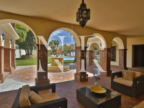 Villa en la Milla de oro en alquiler