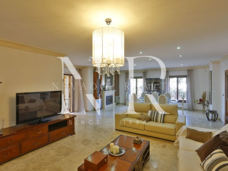 Villa en la Milla de oro en alquiler