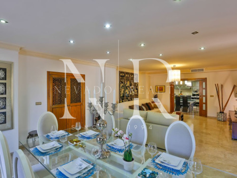 Villa en la Milla de oro en alquiler