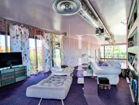 Villa in Estepona next to the beach and golf for sale