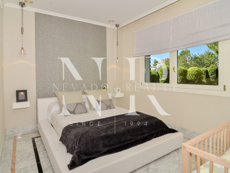 Apartment in Mirador del Príncipe, Marbella Golden Mile, for sale