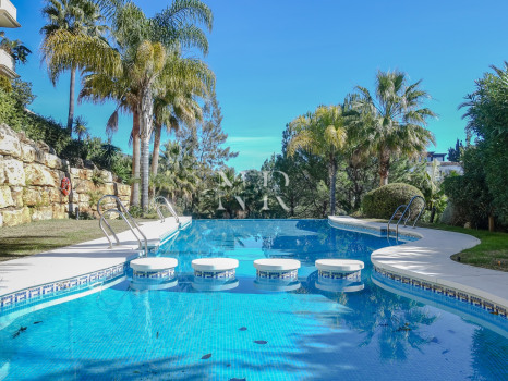 Apartamento en Mirador del Príncipe, Marbella Golden Mile, en venta