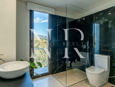 Villa in Lomas de Marbella club with mountain views for long term rental