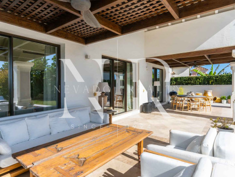 Villa in Lomas de Marbella club with mountain views for long term rental