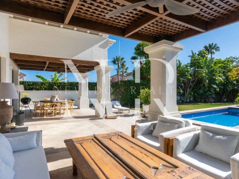 Villa in Lomas de Marbella club with mountain views for long term rental