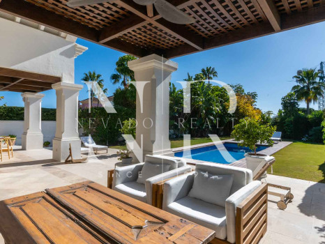 Villa in Lomas de Marbella club with mountain views for long term rental