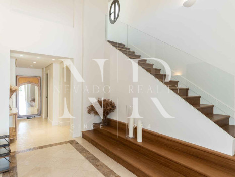 Villa in Lomas de Marbella club with mountain views for long term rental