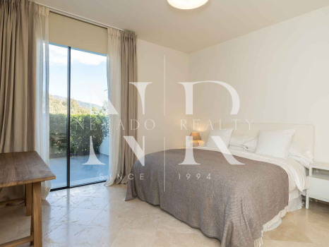 Villa in Lomas de Marbella club with mountain views for long term rental