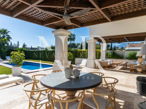 Villa in Lomas de Marbella club with mountain views for long term rental