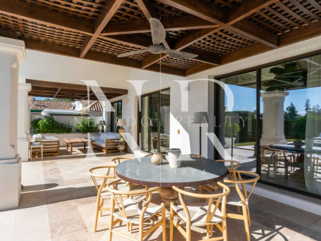Villa in Lomas de Marbella club with mountain views for long term rental