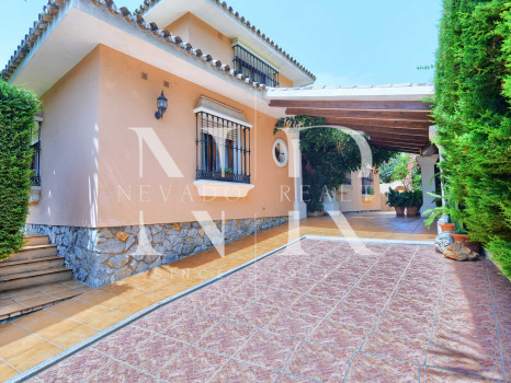 Villa en La Merced en Marbella centro muy cerca playa en venta