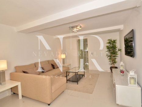 Villa in Elviria with beautiful sea views for sale