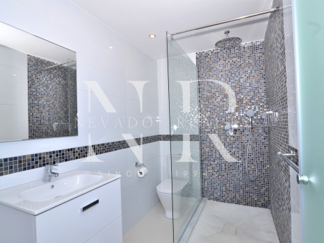 Villa in Elviria with beautiful sea views for sale