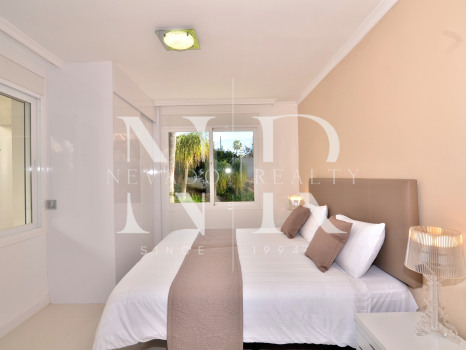 Villa in Elviria with beautiful sea views for sale