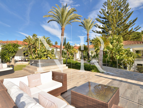 Villa in Elviria with beautiful sea views for sale