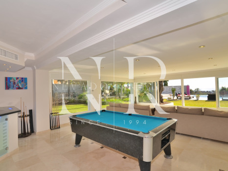 Villa in Elviria with beautiful sea views for sale