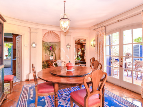 Villa en Pavona Real, Marbella centro, en venta