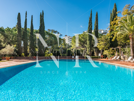 Penthouse à Don Gonzalo avec vue panoramique et piscine privée à vendre