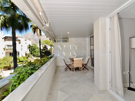 Appartement à Marina Mariola, en première ligne de plage sur la Golden Mile, à vendre