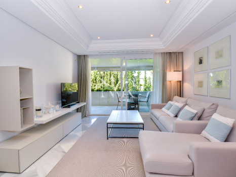 Appartement à Marina Mariola, en première ligne de plage sur la Golden Mile, à vendre