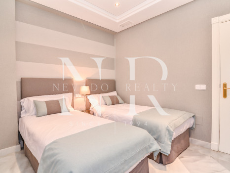 Appartement à Marina Mariola, en première ligne de plage sur la Golden Mile, à vendre