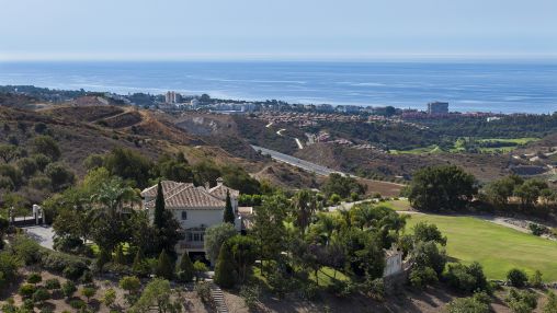 Villa with Panoramic Views in Los Altos de los Monteros